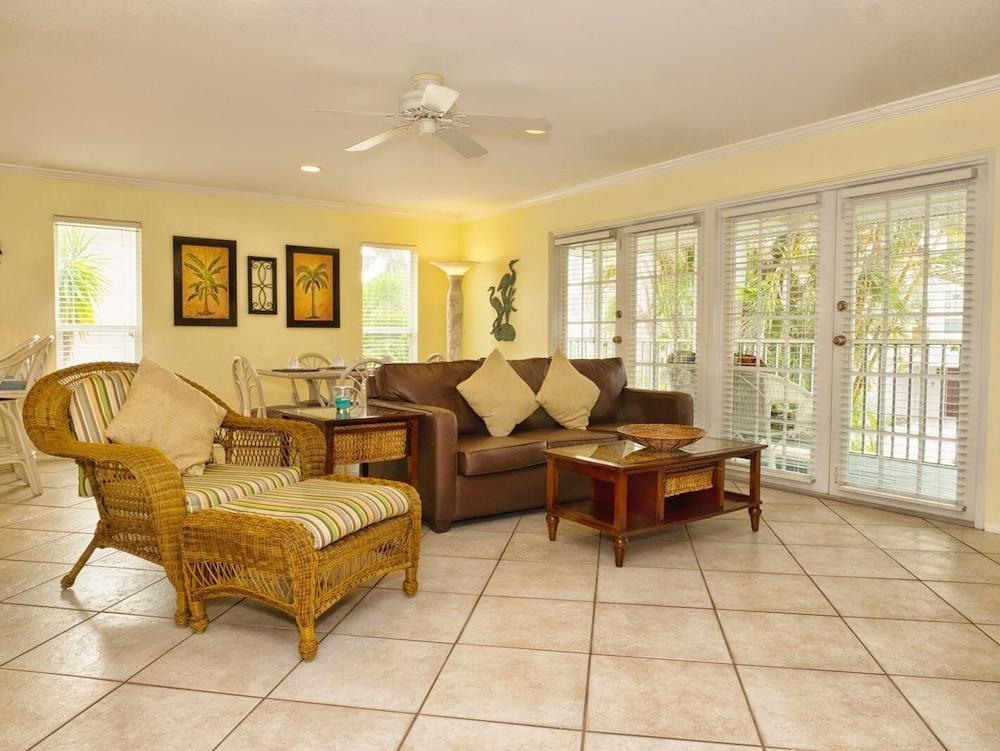 Siesta Palms By the Beach photo 70