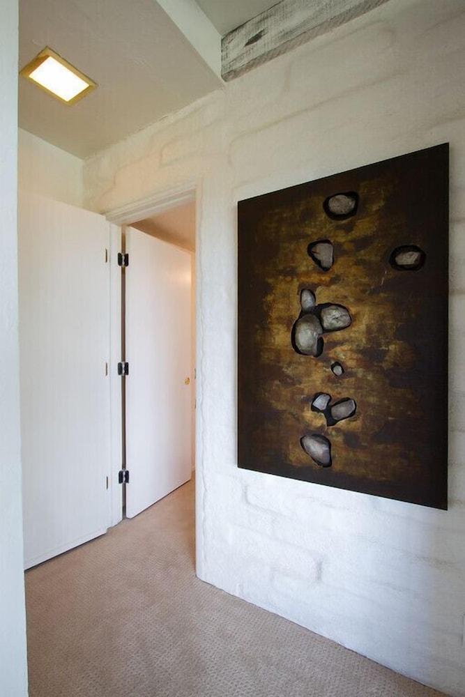 Mission Hill Casitas photo 17
