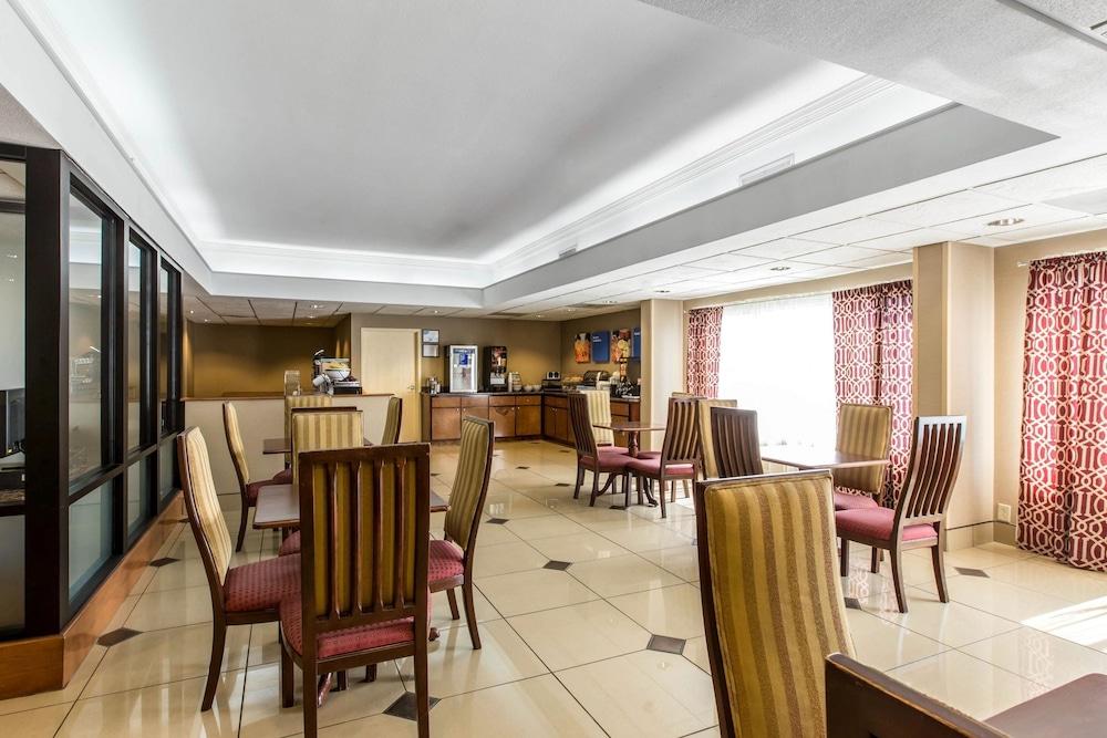 Comfort Inn & Suites Thomson photo 22