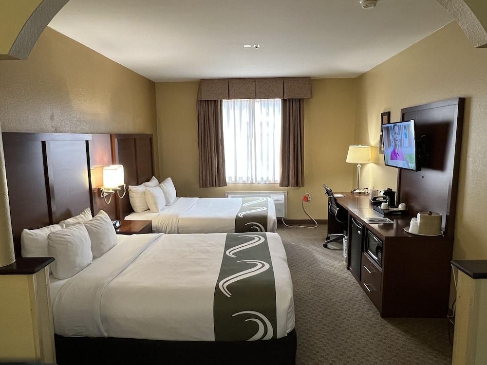Quality Suites Midland North Loop 250 photo 19