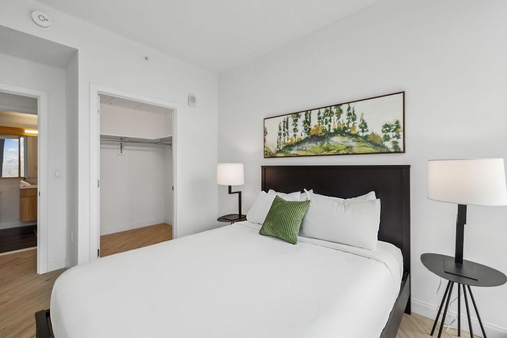 Placemakr Buzzard Point photo 33