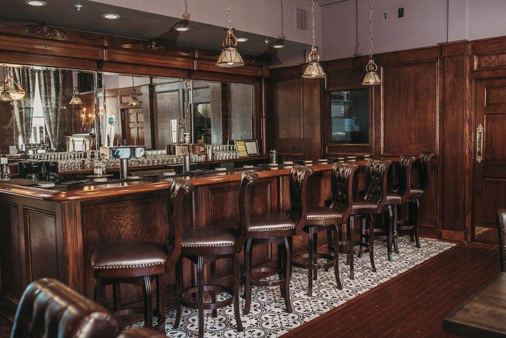 Historic Elgin Hotel photo 55