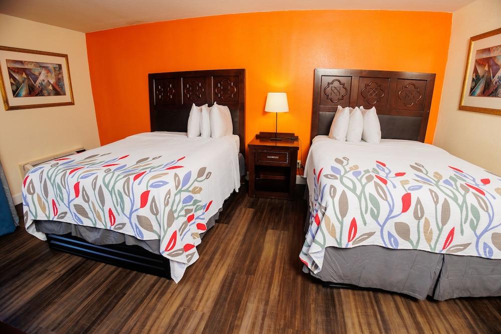 Garnet Inn & Suites, Orlando photo 70