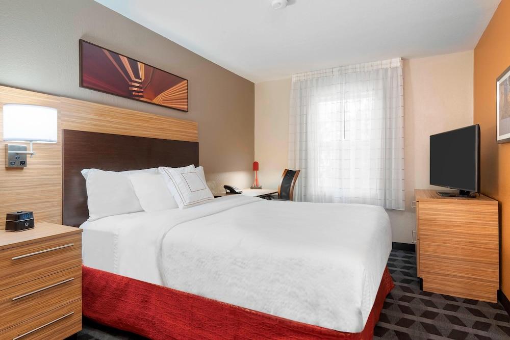 TownePlace Suites by Marriott Savannah Midtown photo 6