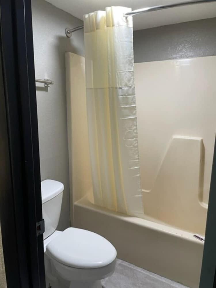 Guest Inn photo 11