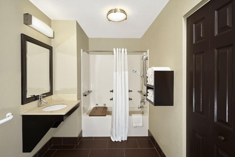 Staybridge Suites South Springfield by IHG photo 31