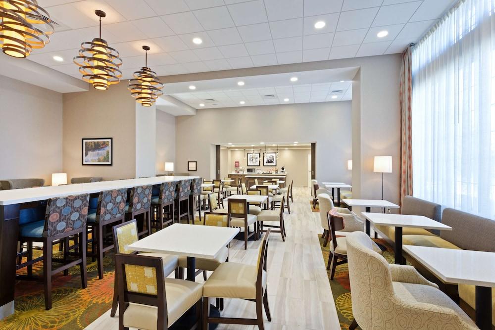 Hampton Inn Sault Ste Marie photo 22