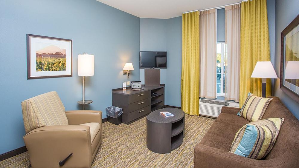 Candlewood Suites Sidney by IHG photo 7