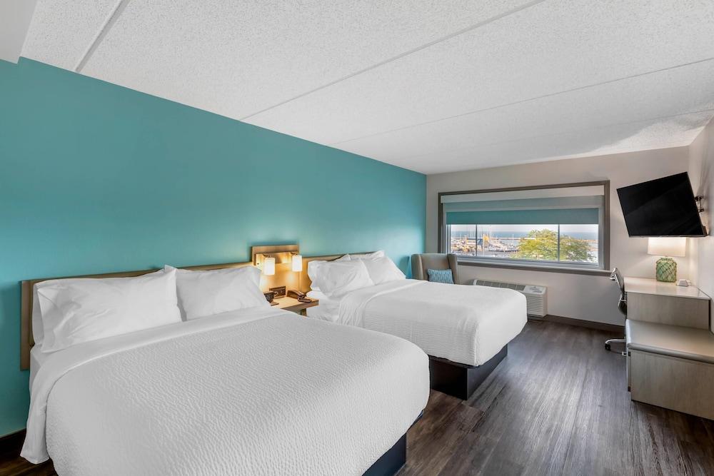The Harborview on Lake Michigan, Ascend Hotel Collection photo 24