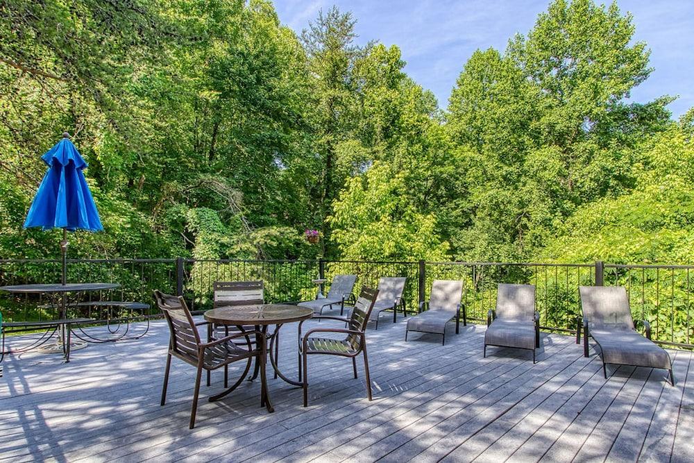 Pinecrest Townhomes-1K2Q- Renovated photo 32