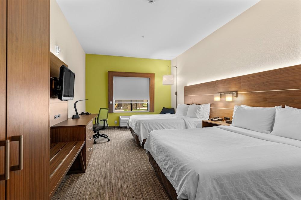 Holiday Inn Express Suites Van Buren-Ft Smith Area by IHG photo 3