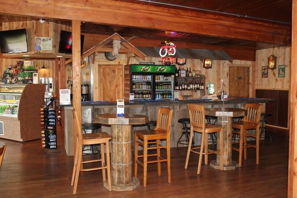 Deadwood Station Bunkhouse photo 9
