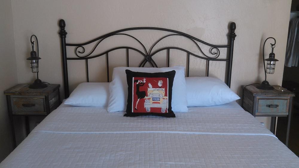 Cottonwood Hotel photo 89
