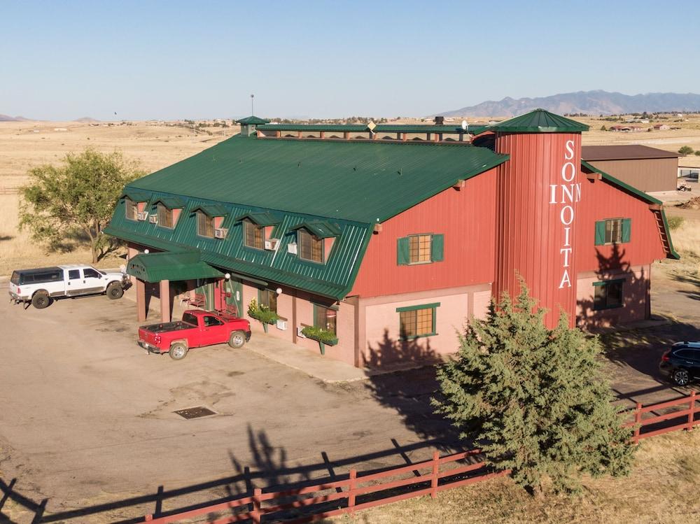 Sonoita Inn photo 1