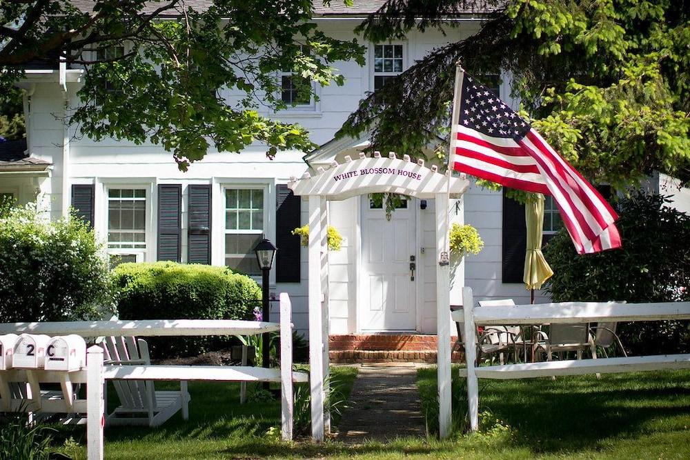 White Blossom House Inn photo 1