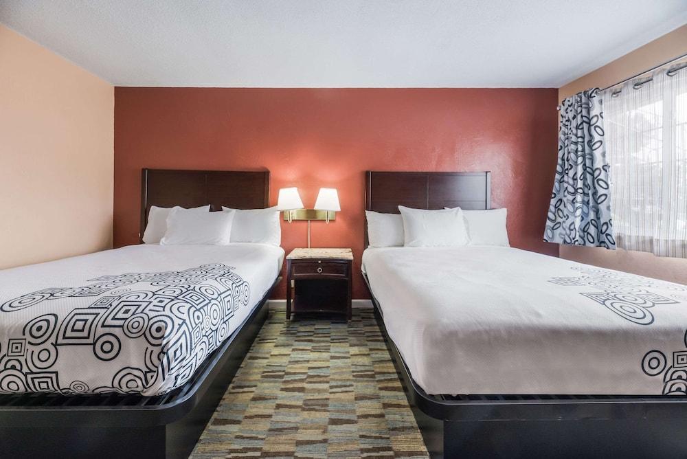 Rodeway Inn Modesto near Downtown photo 10