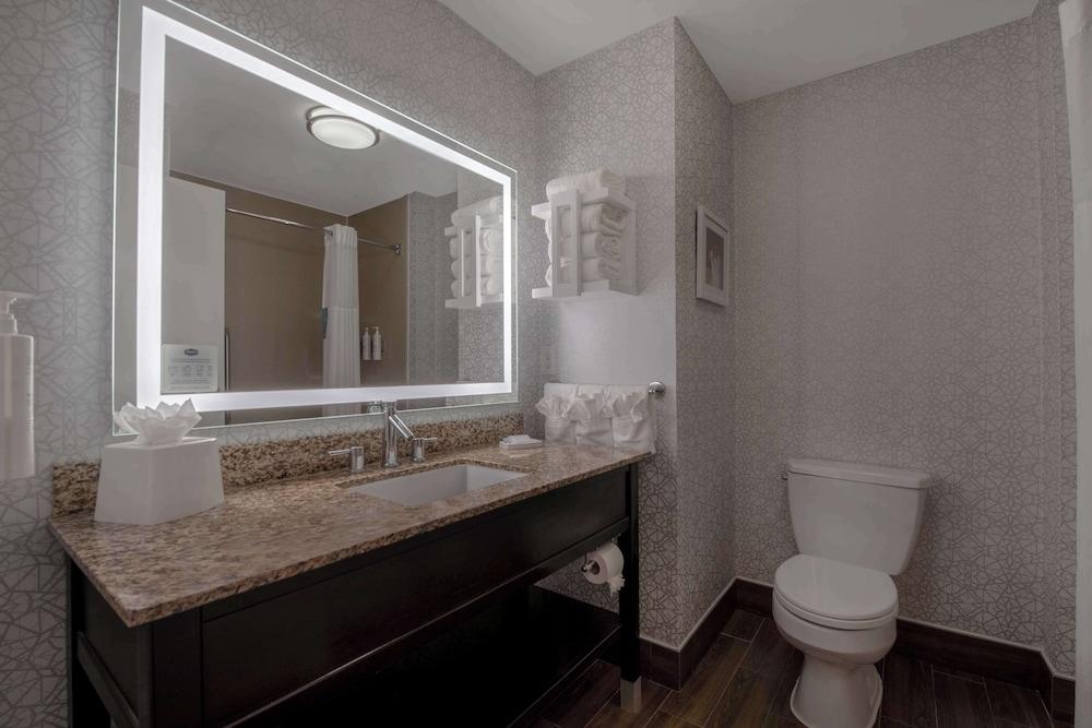 Hampton Inn & Suites Harvey/New Orleans West Bank photo 24