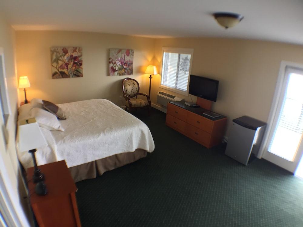 Whitney Mountain Lodge photo 17