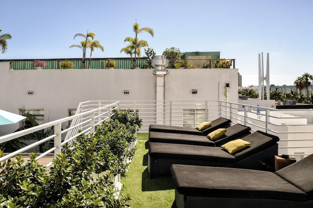 Posh South Beach Hostel photo 26
