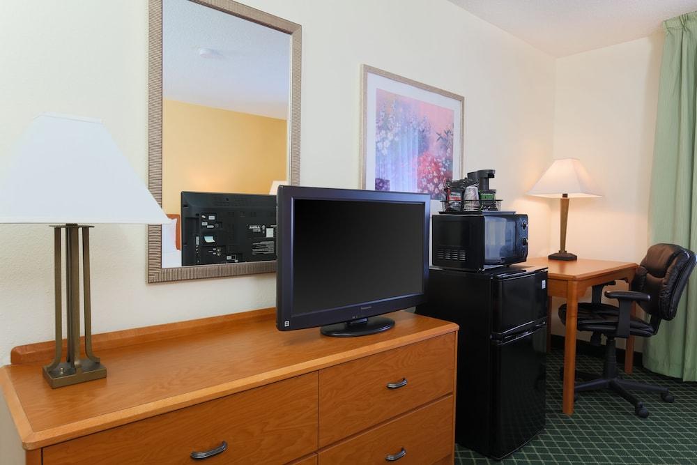 Comfort Inn & Suites Zanesville City Center photo 2