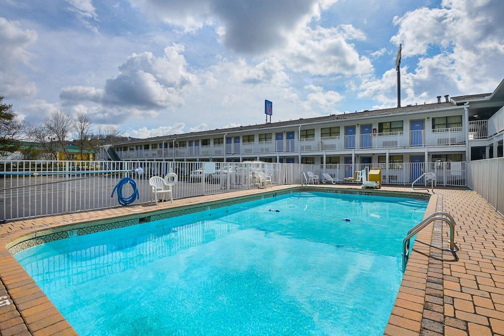 Motel 6 Chattanooga, TN photo 2