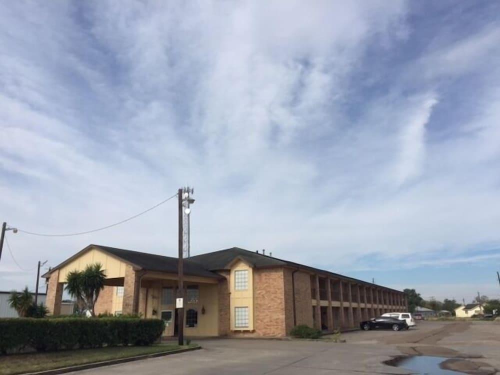 Chaparral Motel Victoria TX, Hwy 59 photo 17