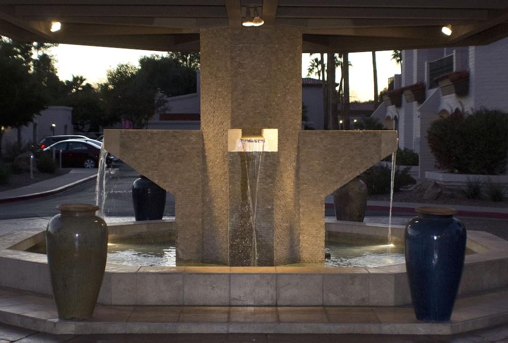 Getaways at Scottsdale Camelback photo 9