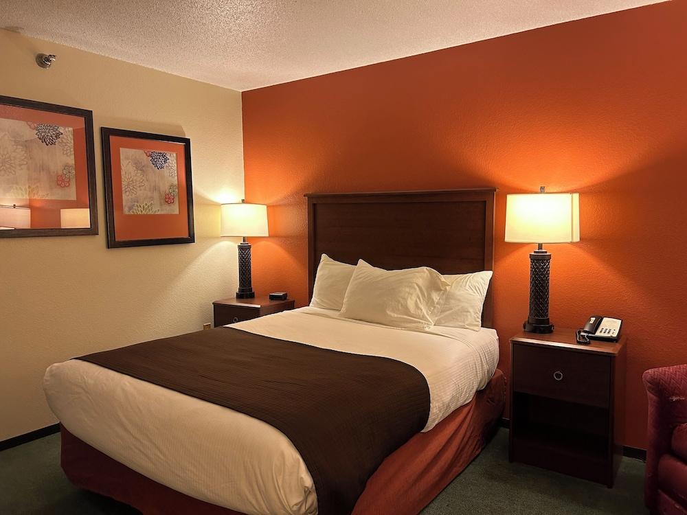 Northwoods Inn & Suites Blackduck photo 33