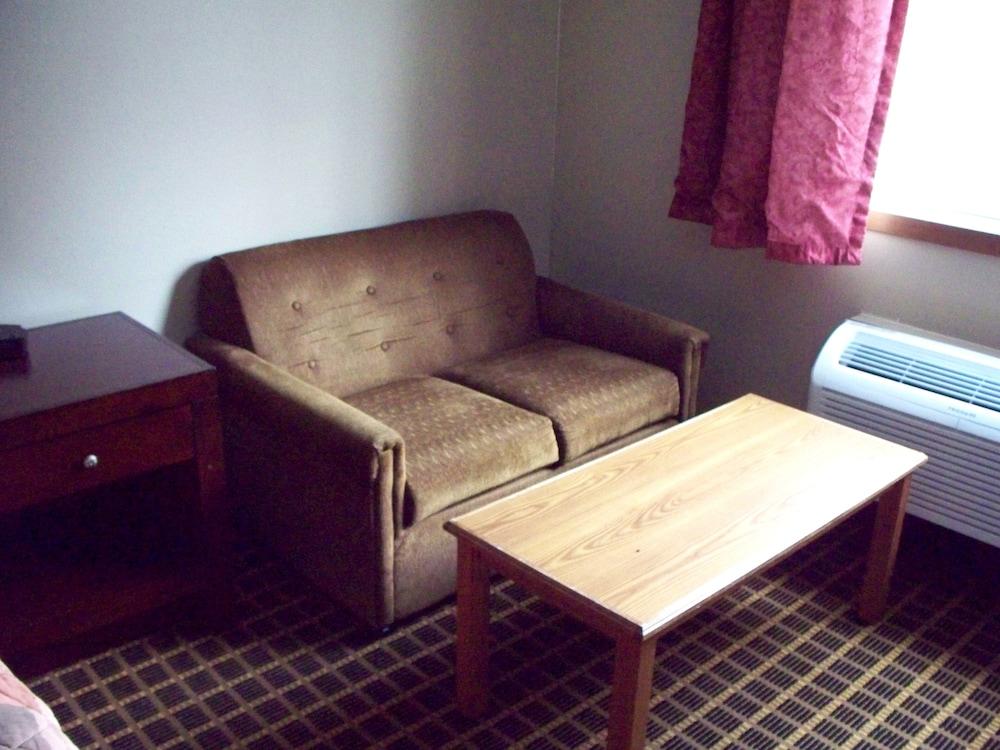 Country Inn Deerwood photo 31