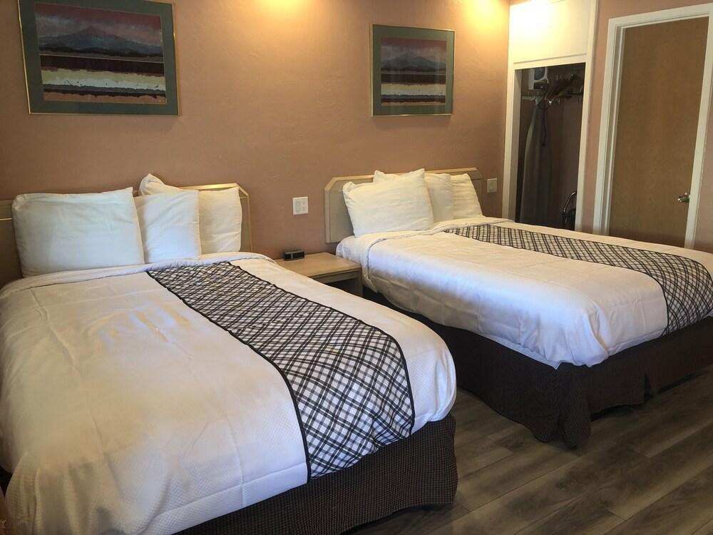 Bestway Inn photo 28