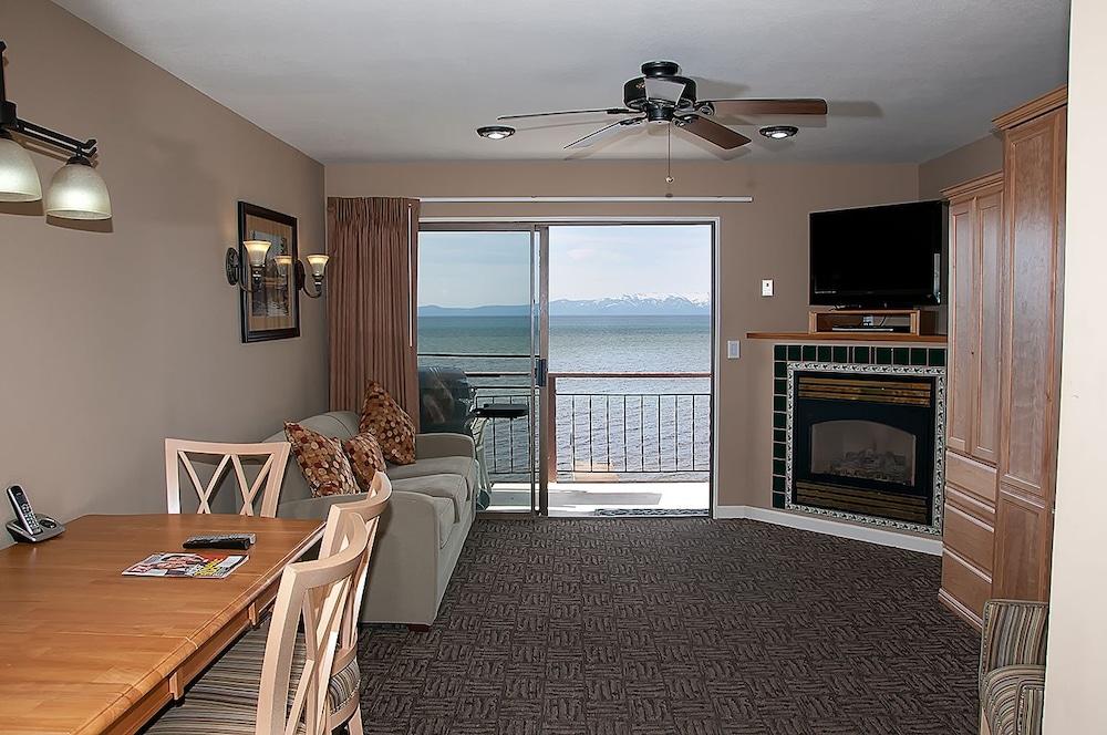 Beachcomber Inn photo 46