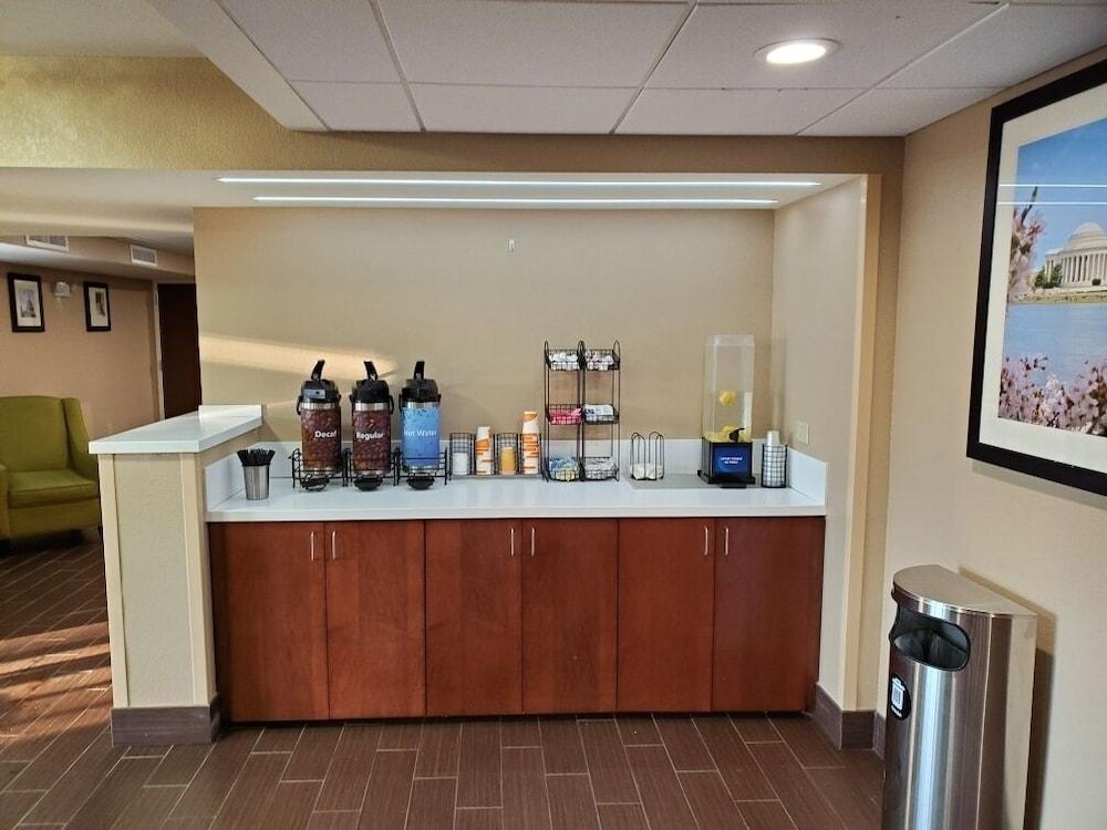 Comfort Inn Oxon Hill - National Harbor photo 4