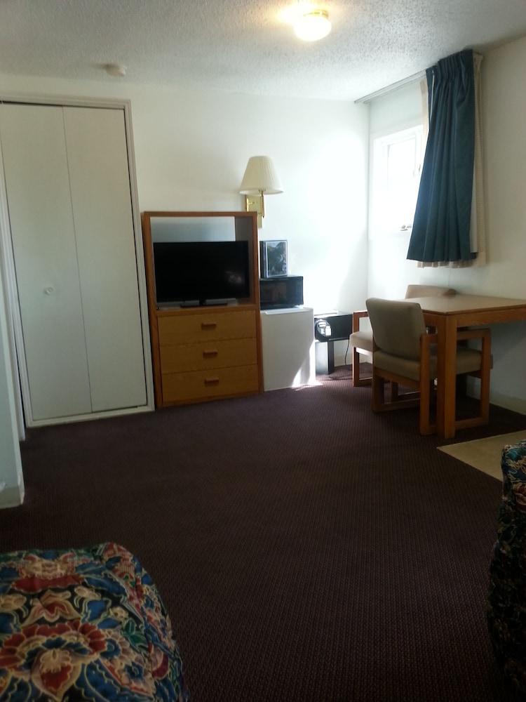 The Crow Peak Lodge photo 16