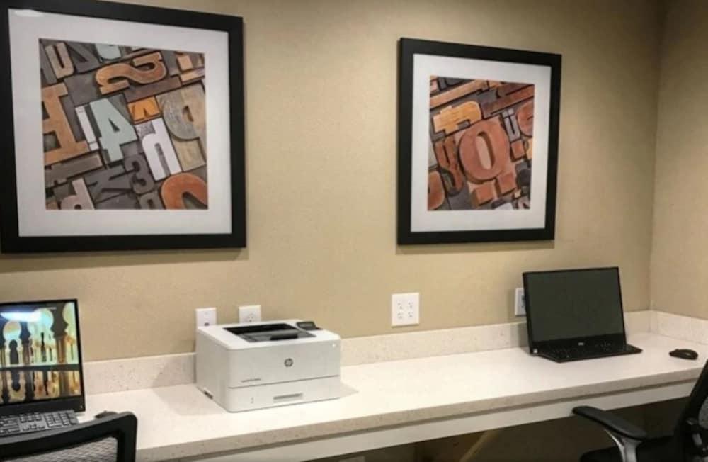 Candlewood Suites Memphis East by IHG photo 30