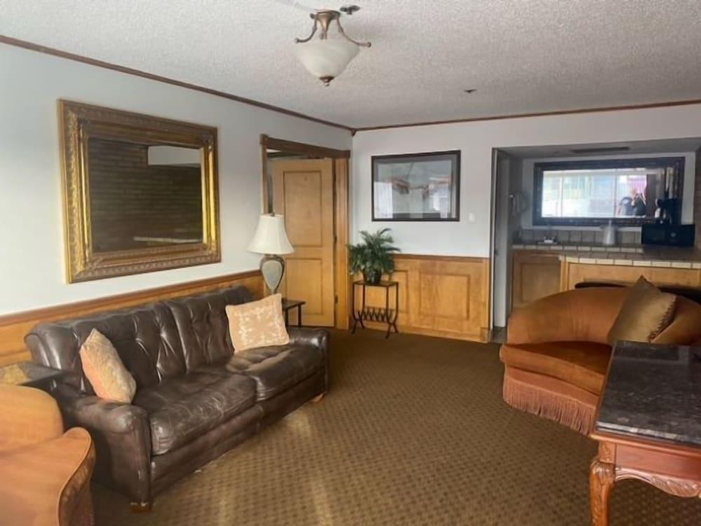 The District Hotel Club and Resorts photo 23