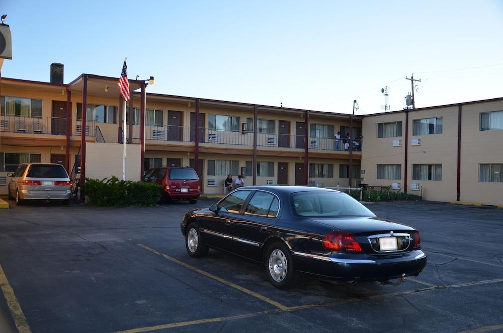 Village Inn photo 20