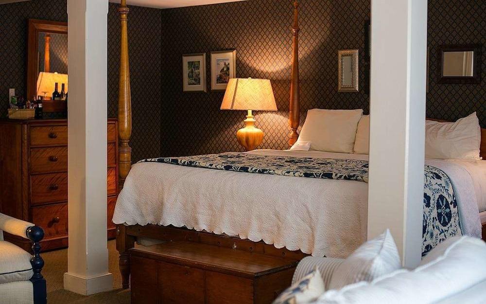 The Grand at Bedford Village Inn photo 10