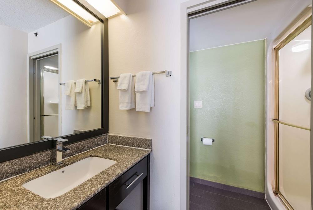 Studio 6 Suites – Knoxville, TN photo 27