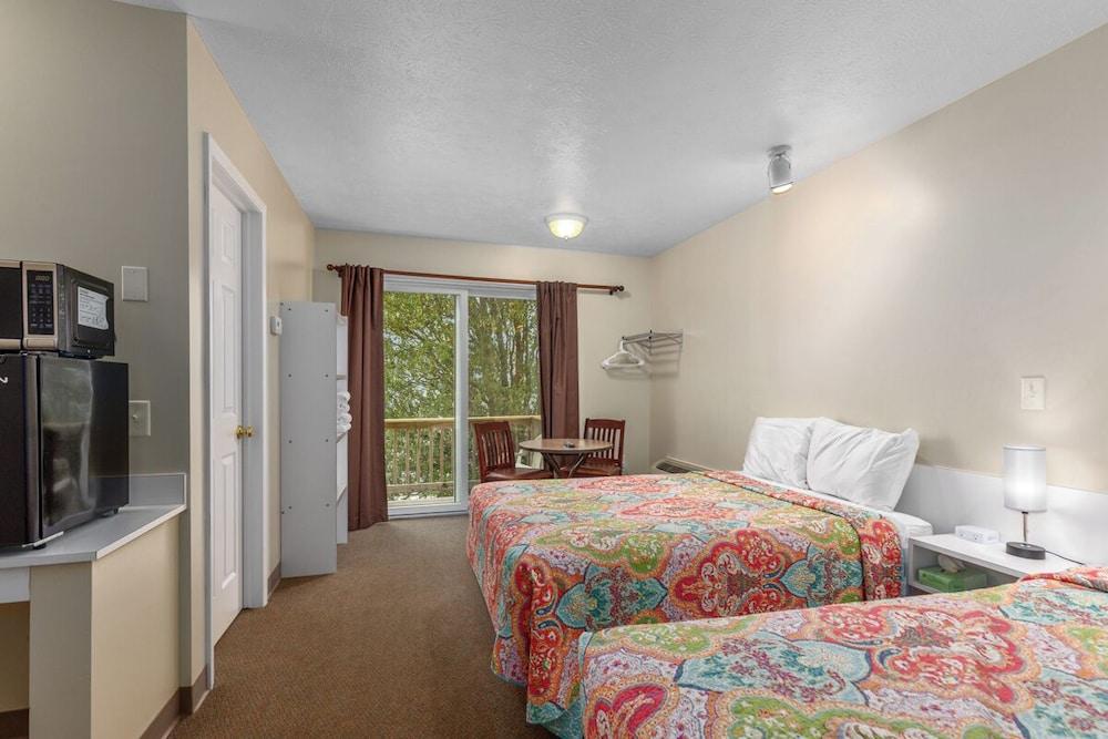 The Lakeview Motel photo 47