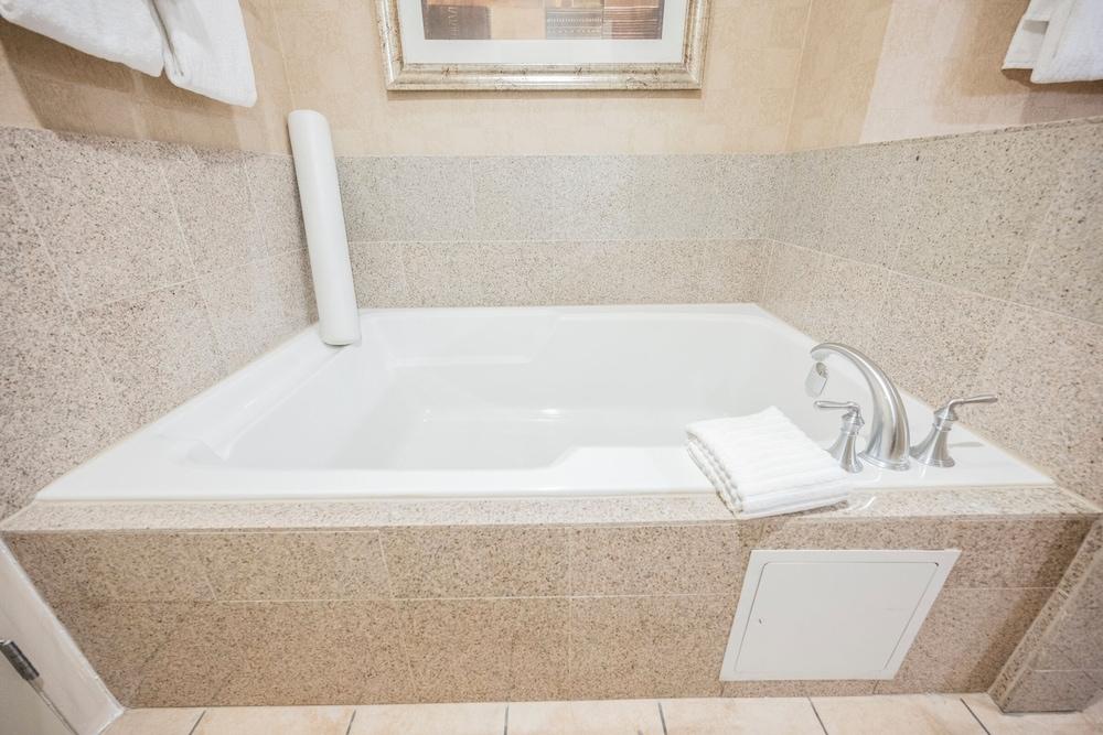 StripViewSuites at Platinum photo 30
