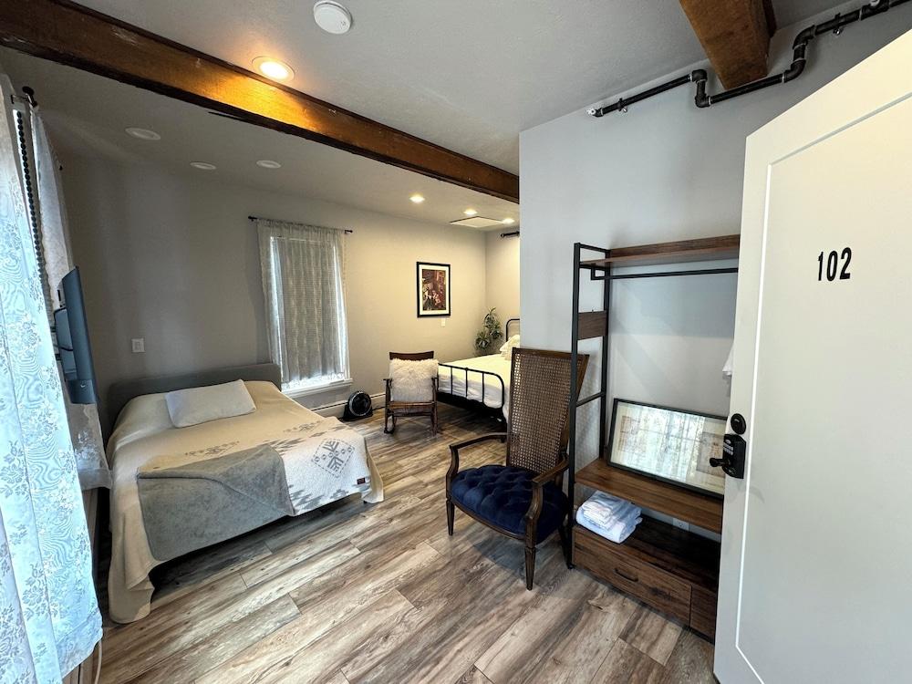 St James Hotel photo 32