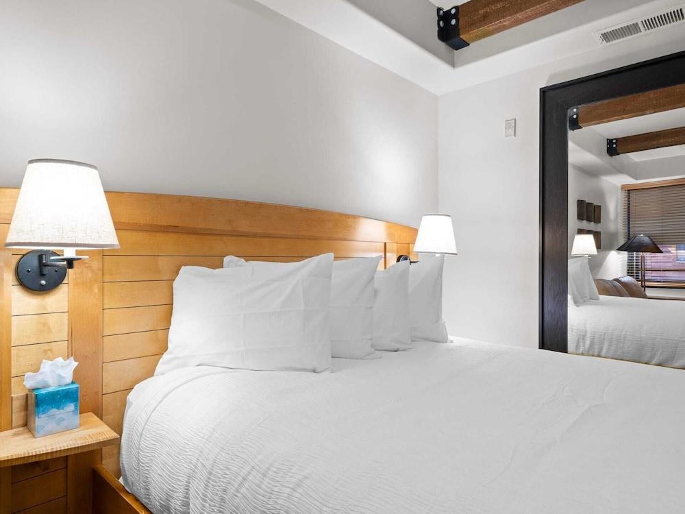 Newpark by All Seasons Resort Lodging photo 44