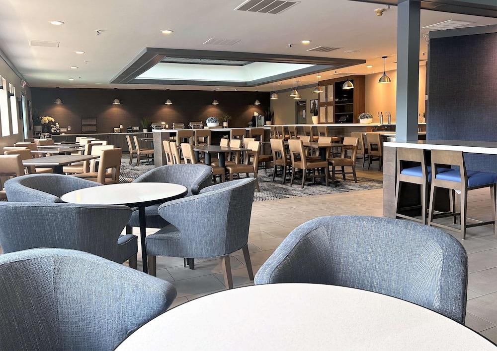Best Western Premier Rockville Hotel & Suites photo 26
