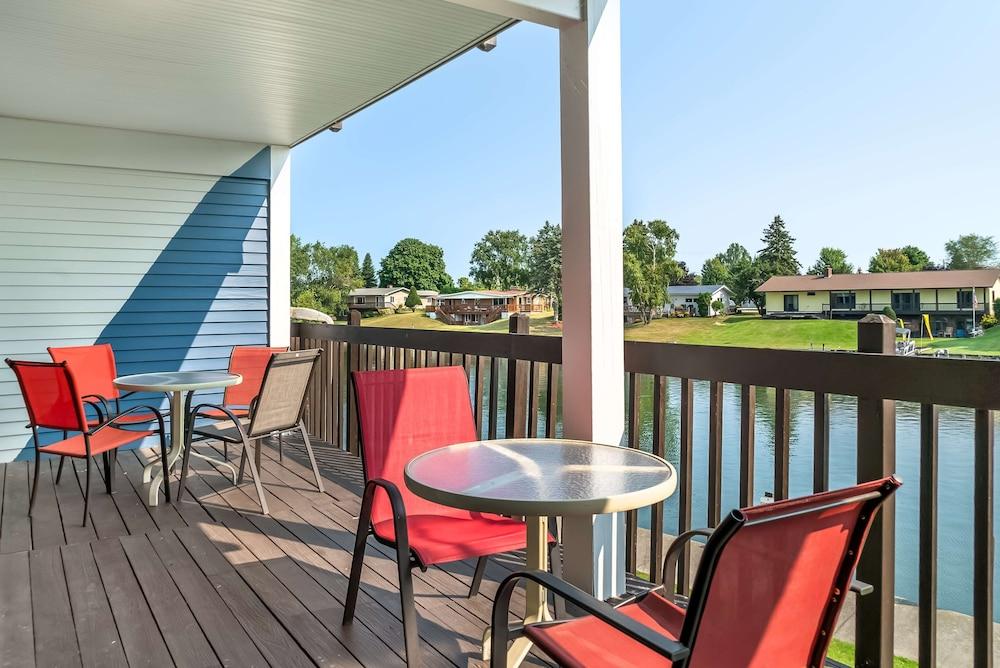 Best Western River Terrace photo 25