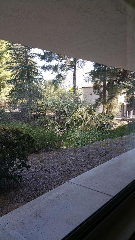 Mariposa Hotel photo 7