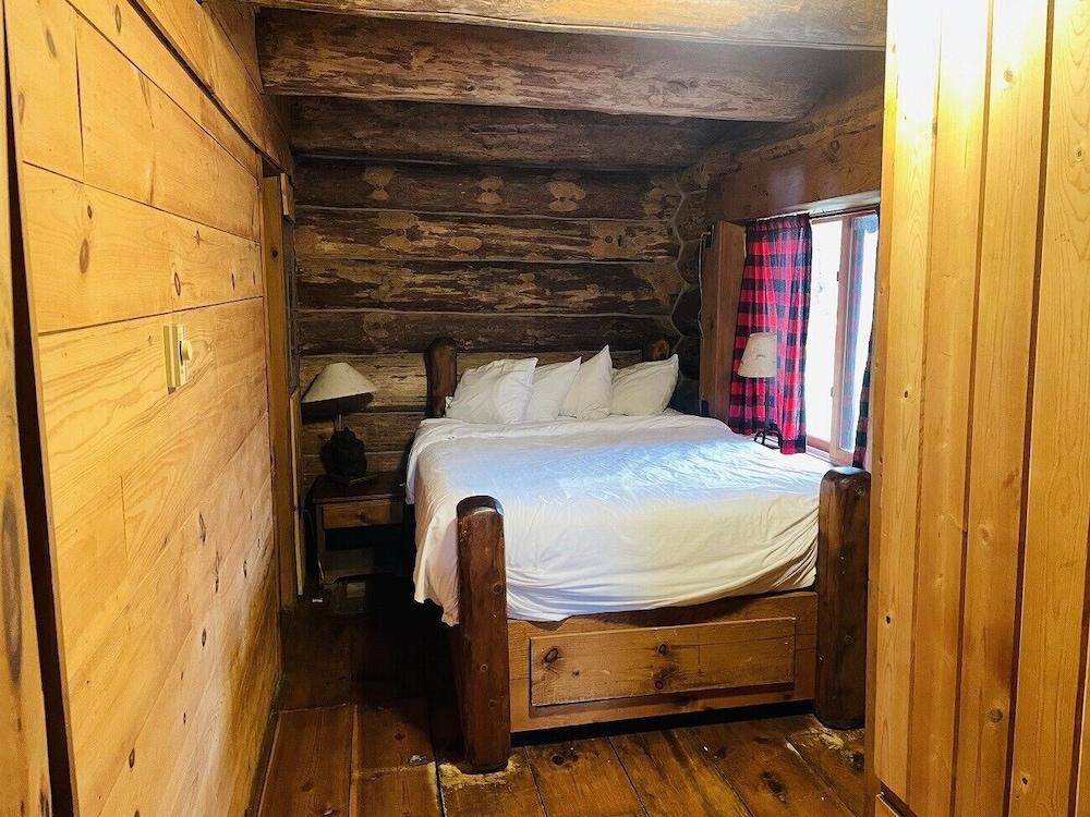 Drummond Island Resort photo 9