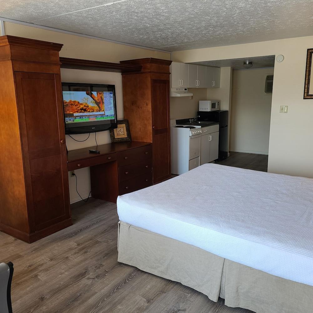 Twilight Surf Hotel Ocean Front photo 13