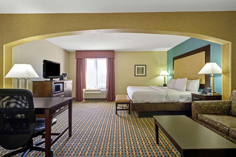 La Quinta Inn by Wyndham Columbia SE / Fort Jackson photo 13