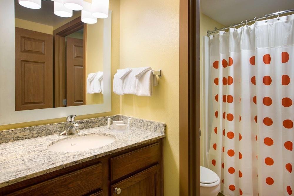 Sonesta Simply Suites Detroit Novi photo 40