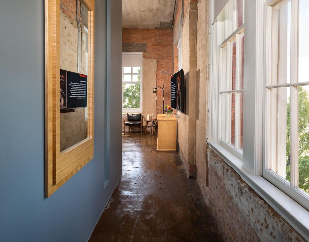 Canvas Hotel Dallas photo 21